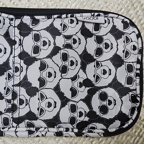 Yoobi Cool Panda Zippered Clamshell Pencil Case - Picture 5 of 8
